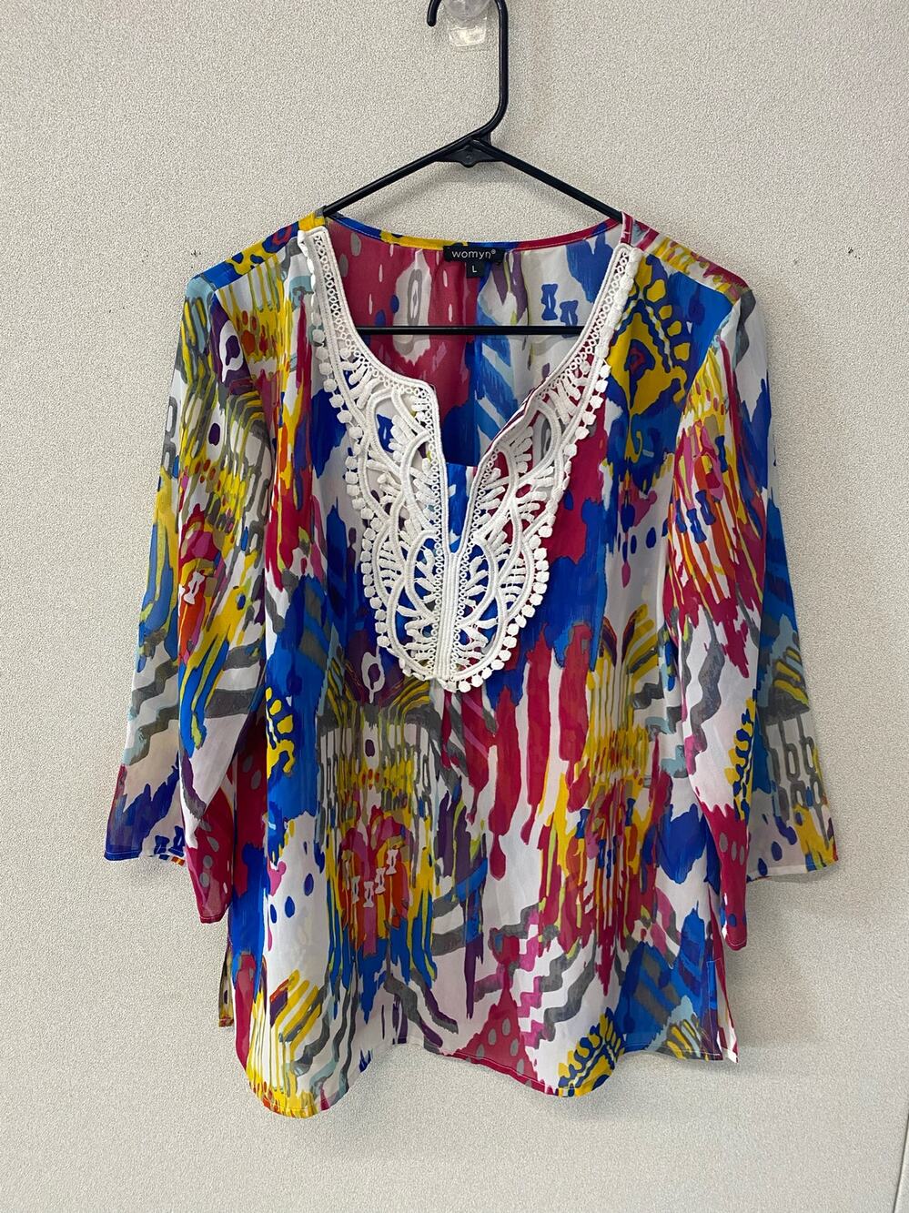 Womyn Blouse Size L